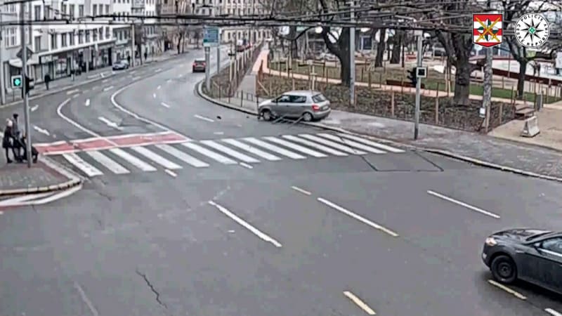 Opilý řidič demoloval Brno
