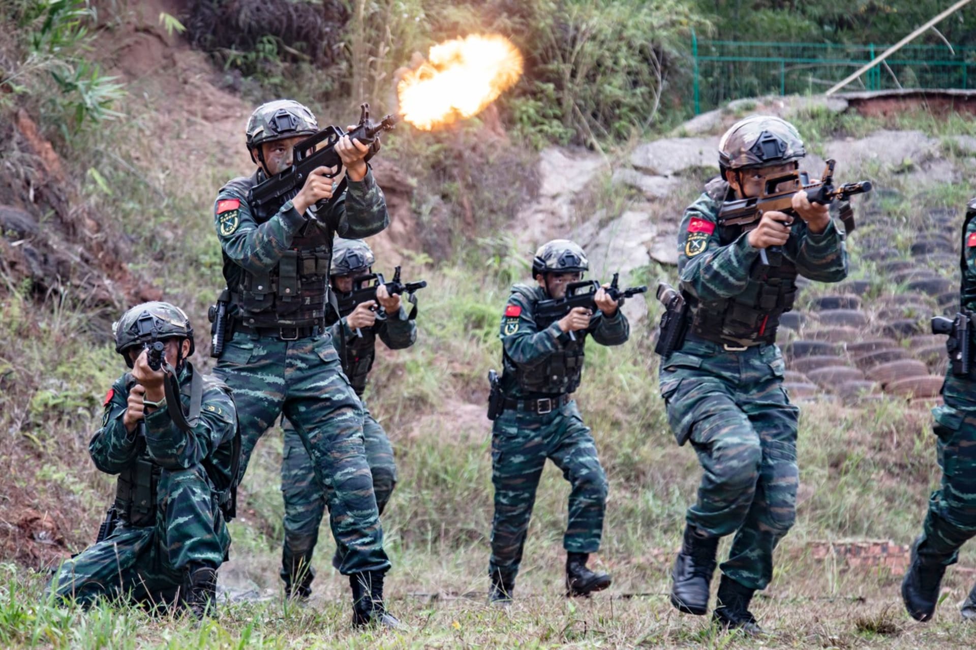 Cvičení čínské armády