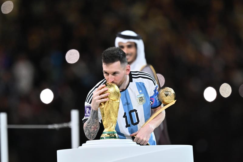 Na tento polibek čekal Messi dlouho.
