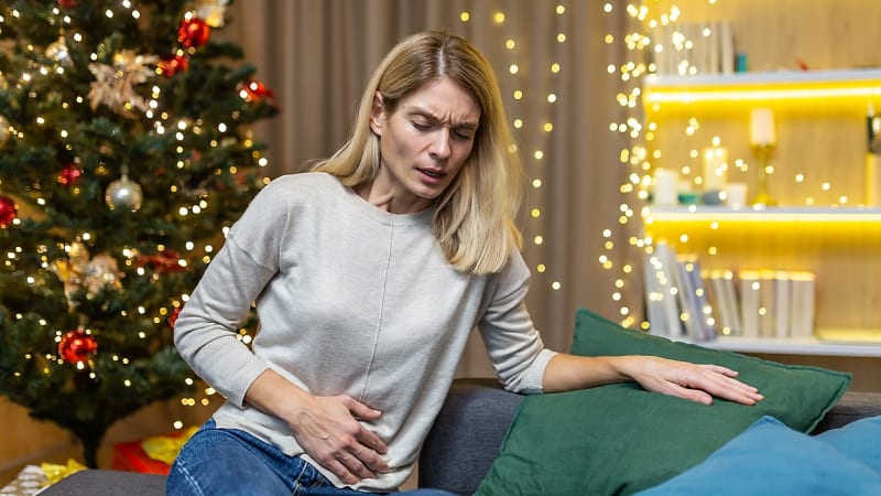 Jak přežít Vánoce ve zdraví: 7 bylin a koření, které pomohou napravit zkažený žaludek