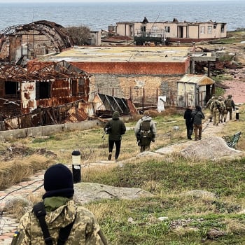 Ukrajinští vojáci už znovu brání Hadí ostrov.