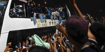 Slaví celá Argentina. Messiho tým vítaly stovky tisíc fanoušků. Prezident vyhlásil státní svátek