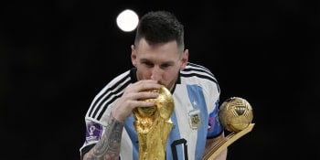 Messi vyhrál posedmé nejlepšího fotbalistu roku podle FIFA. Trofej dostala i vdova po Pelém
