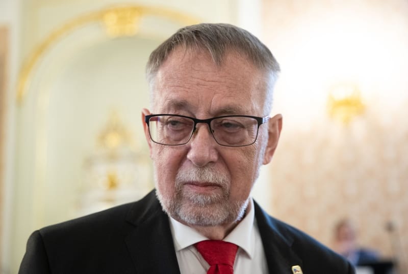 Kandidát na prezidenta a poslanec za SPD Jaroslav Bašta