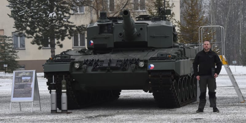 Česká armáda obdržela první tank Leopard 2A4.