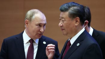 Rusko a Čína uzavřely manželství z rozumu, říká Šándor. Popsal jejich nebezpečné cíle