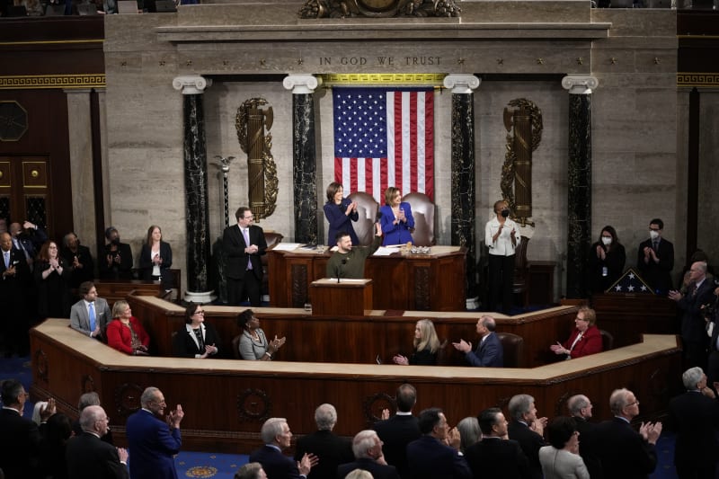 Ukrajinský prezident Volodymyr Zelenskyj přednesl projev v americkém Kongresu.