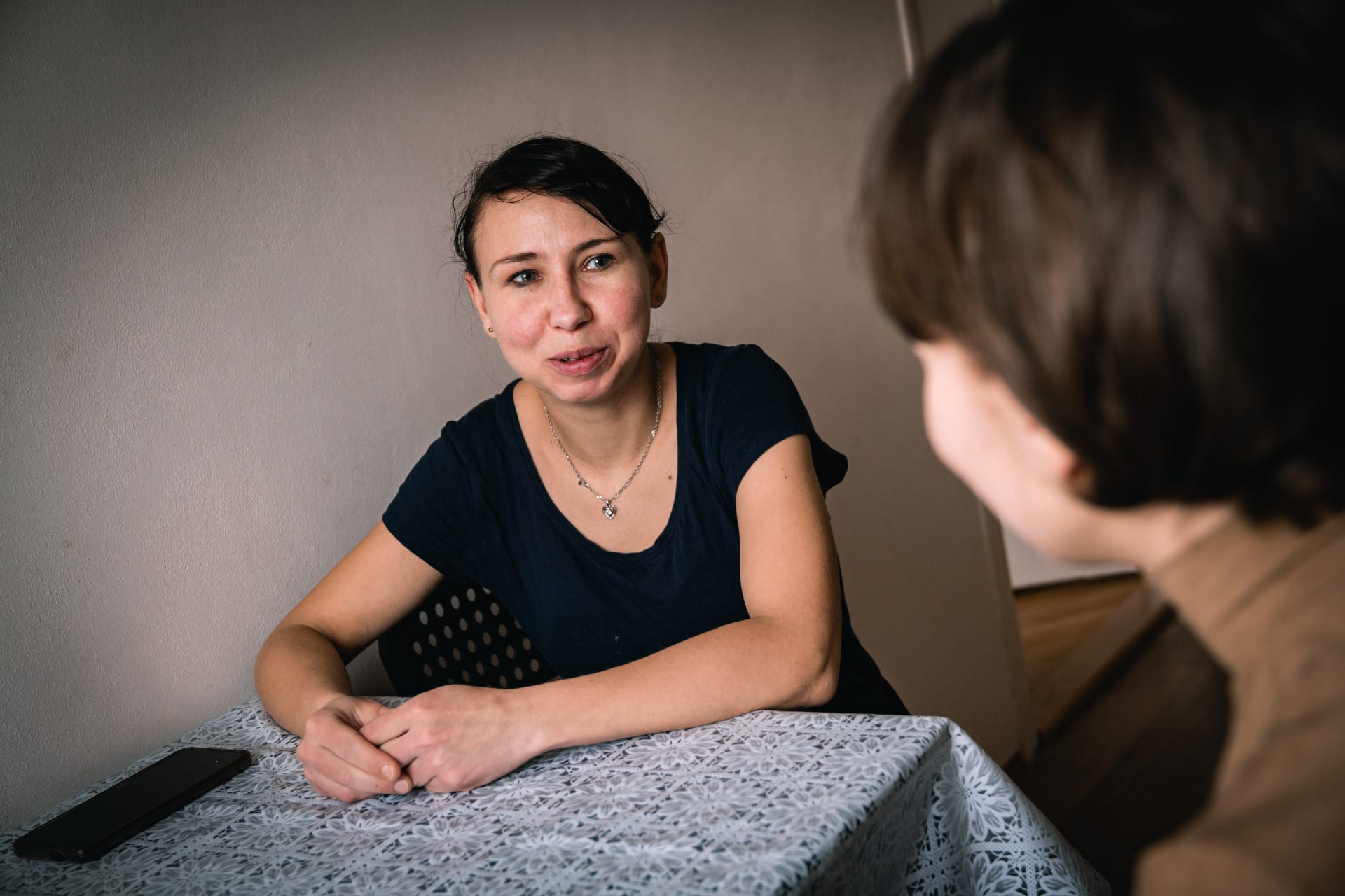 Když začala válka na Ukrajině, Ljubov na nic nečekala. Sebrala děti a přestěhovala se k mamince na vesnici poblíž Mykolajivu.