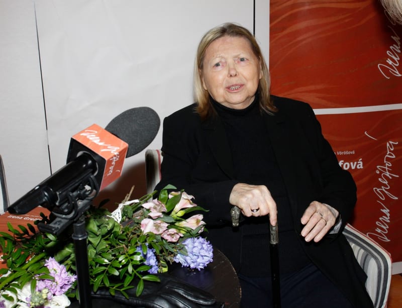 Irena Greifová na křtu své monografie v roce 2019