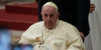 Papež František: Duch Vánoc se vytrácí. Lidé ve své nenasytnosti po moci požírají i blízké