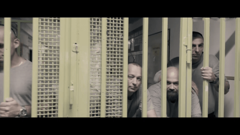 Snímek z klipu Vězňova zpověď