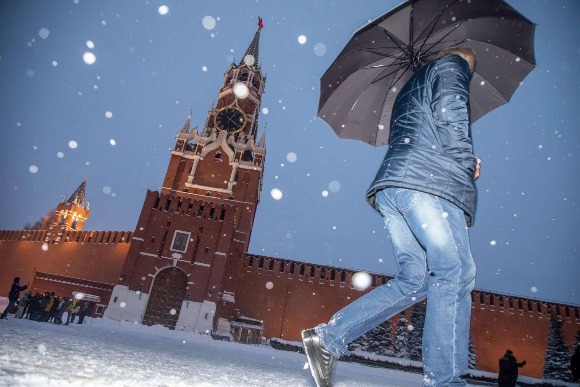 Ruské zimní počasí samo o sobě na náladě zrovna nepřidá.