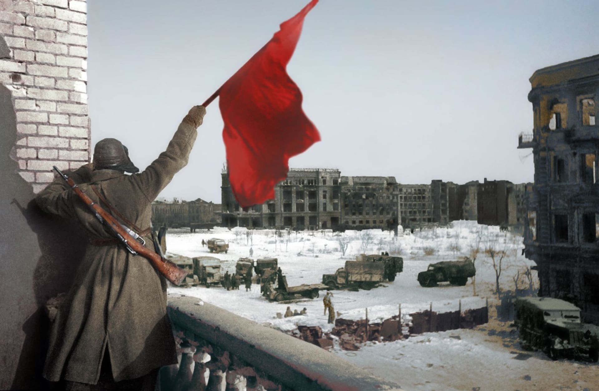 Rudá vlajka nad Stalingradem znovu zavlála 2. února 1943