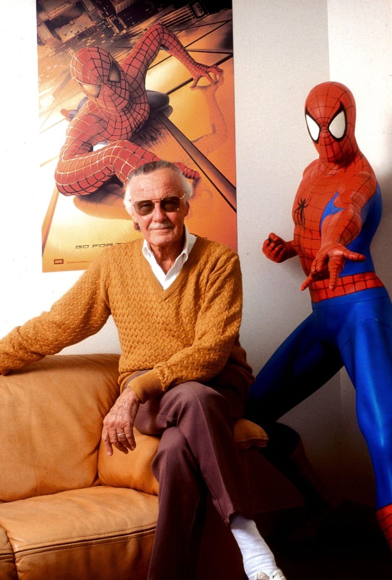 Postavu Spider-Mana Stan Lee poprvé do komiksu nakreslil v srpnu 1962.