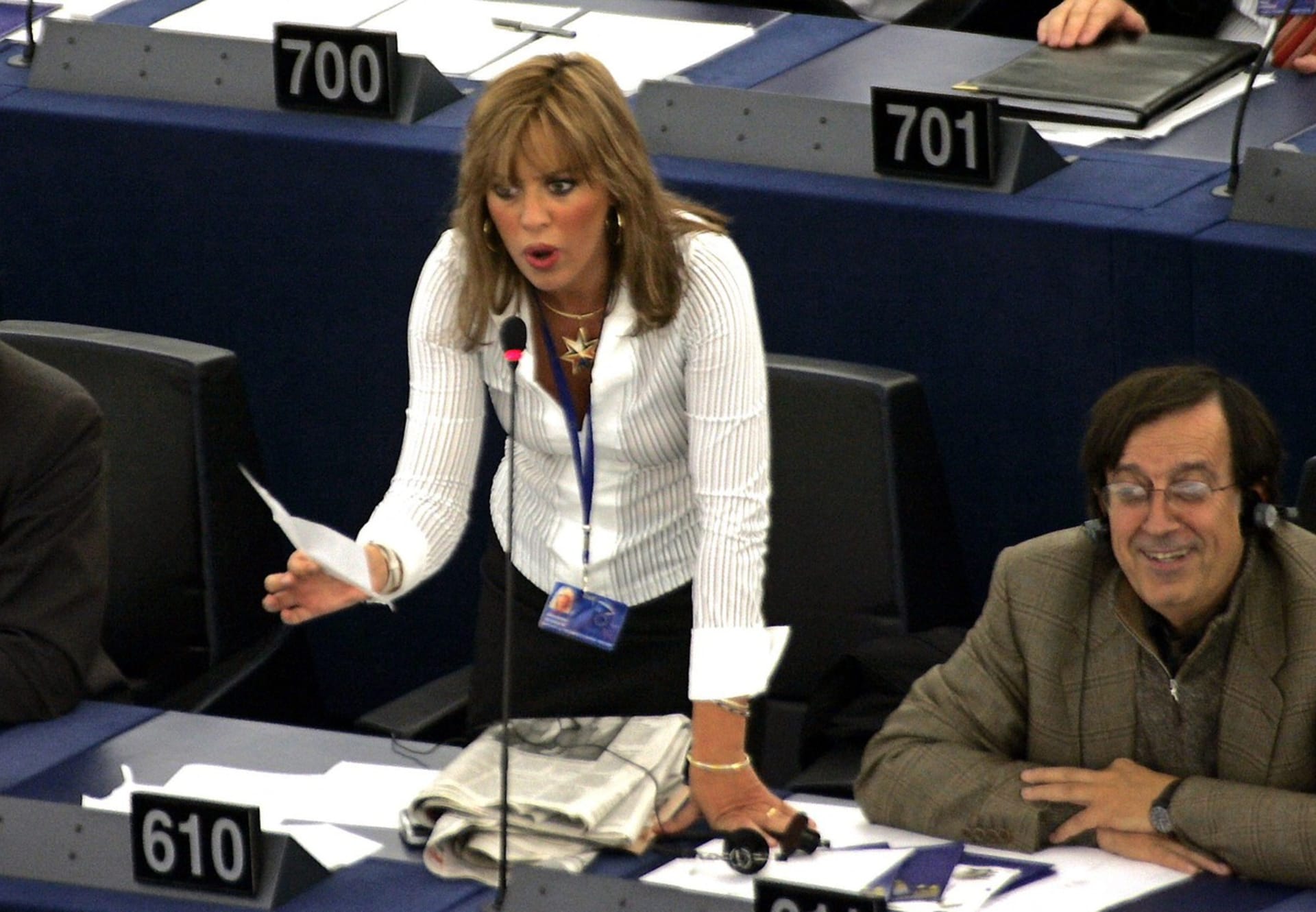 Po prvním zvolení v roce 2014 se Alessandra v listopadu 2022 opět jako poslankyně vrátila do Evropského parlamentu.