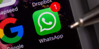 Pozor, WhatsApp přestane fungovat na starších mobilech, včetně iPhonů. Je mezi nimi i váš?