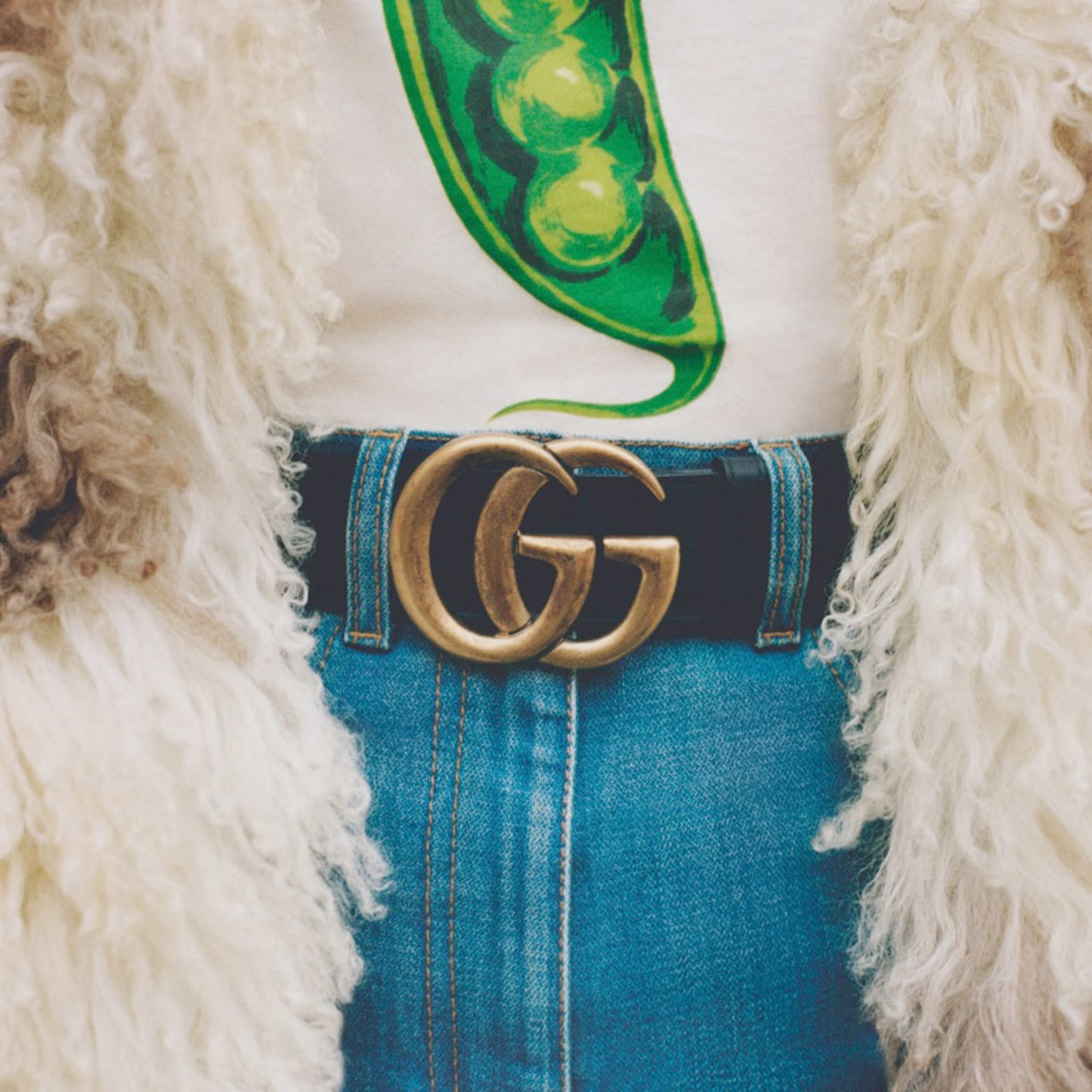 Ikonické propletené logo s dvěma písmeny G odkazuje na jméno Guccio Gucci.