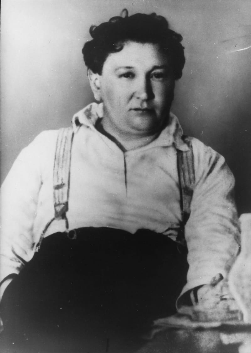 Jedna z nejstarších fotografií Jaroslava Haška vyfocená jen několik měsíců před jeho smrtí 3. ledna 1923