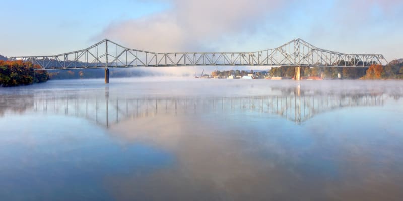Zřícení mostu Silver Bridge stálo život 46 lidí