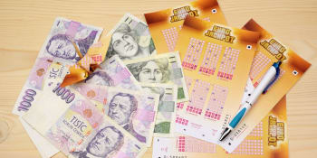 Sázející z Česka vyhrál stovky milionů v Eurojackpotu. Ale i tak přišel o miliardu