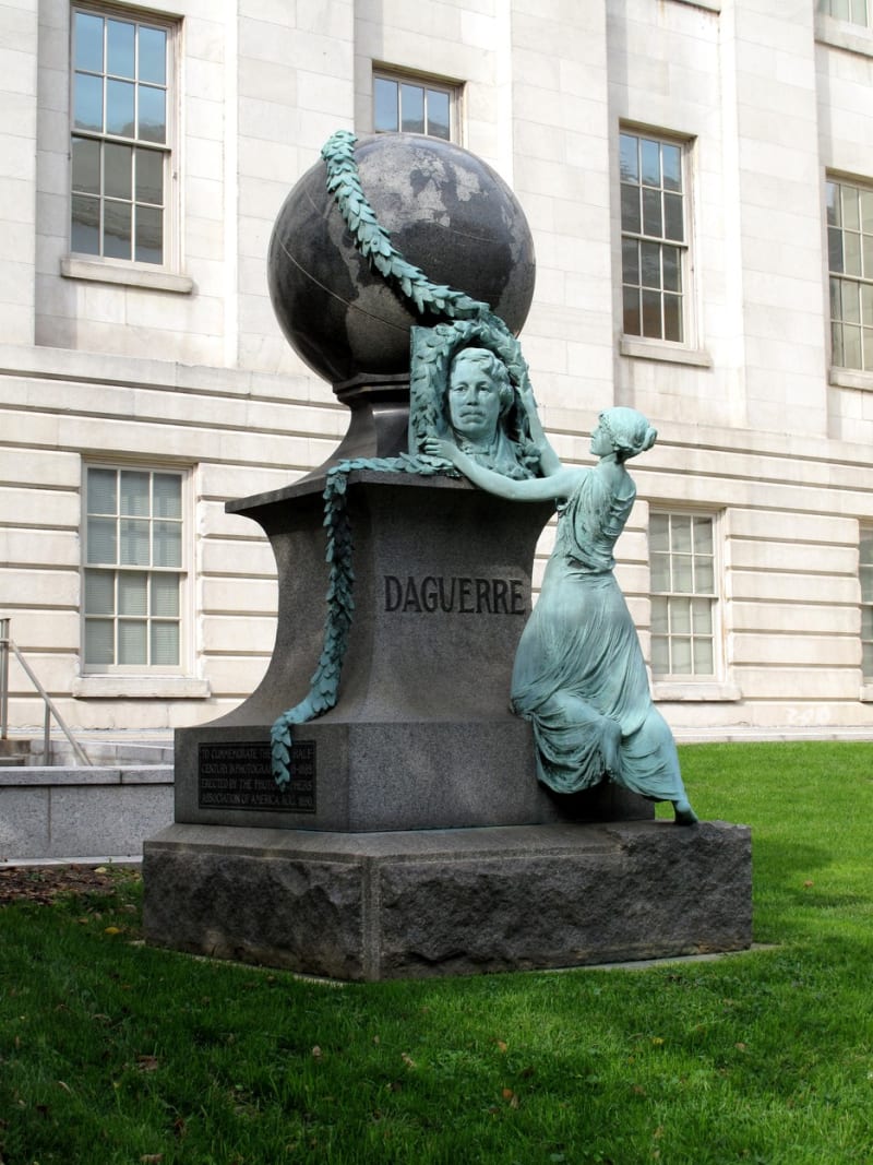 Daguerre má pomník ve Washingtonu