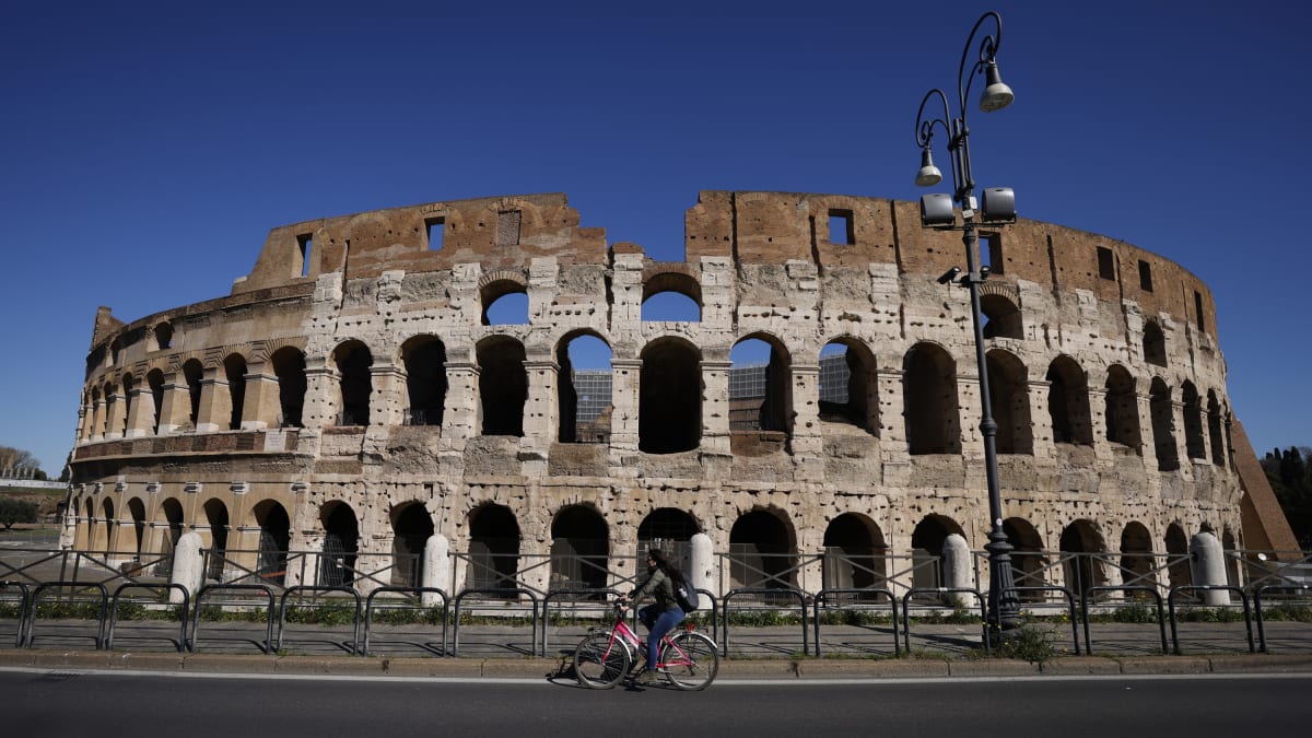 Koloseum je staré bezmála dva tisíce let. Do dnešních časů se zachovalo ve fantastickém stavu,