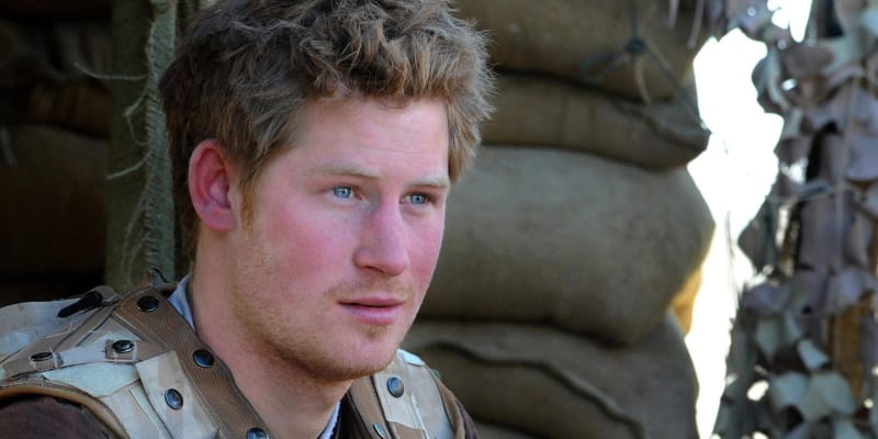 Princ Harry během své vojenské služby v Afghánistánu