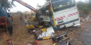 Při srážce autobusů v Senegalu zemřelo 40 lidí, dalších 80 osob je zraněno