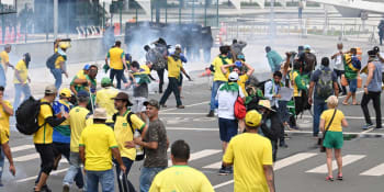 Chaos v Brazílii. Příznivci Bolsonara vzali útokem parlament, zasahoval celý policejní aparát