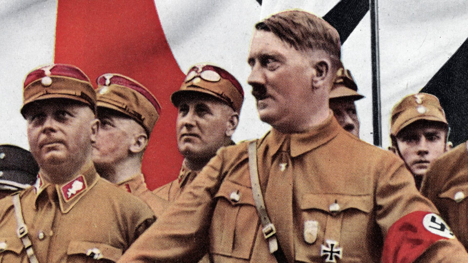 Hitler mezi hnědými košilemi