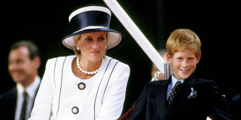 Princ Harry a jeho matka Diana