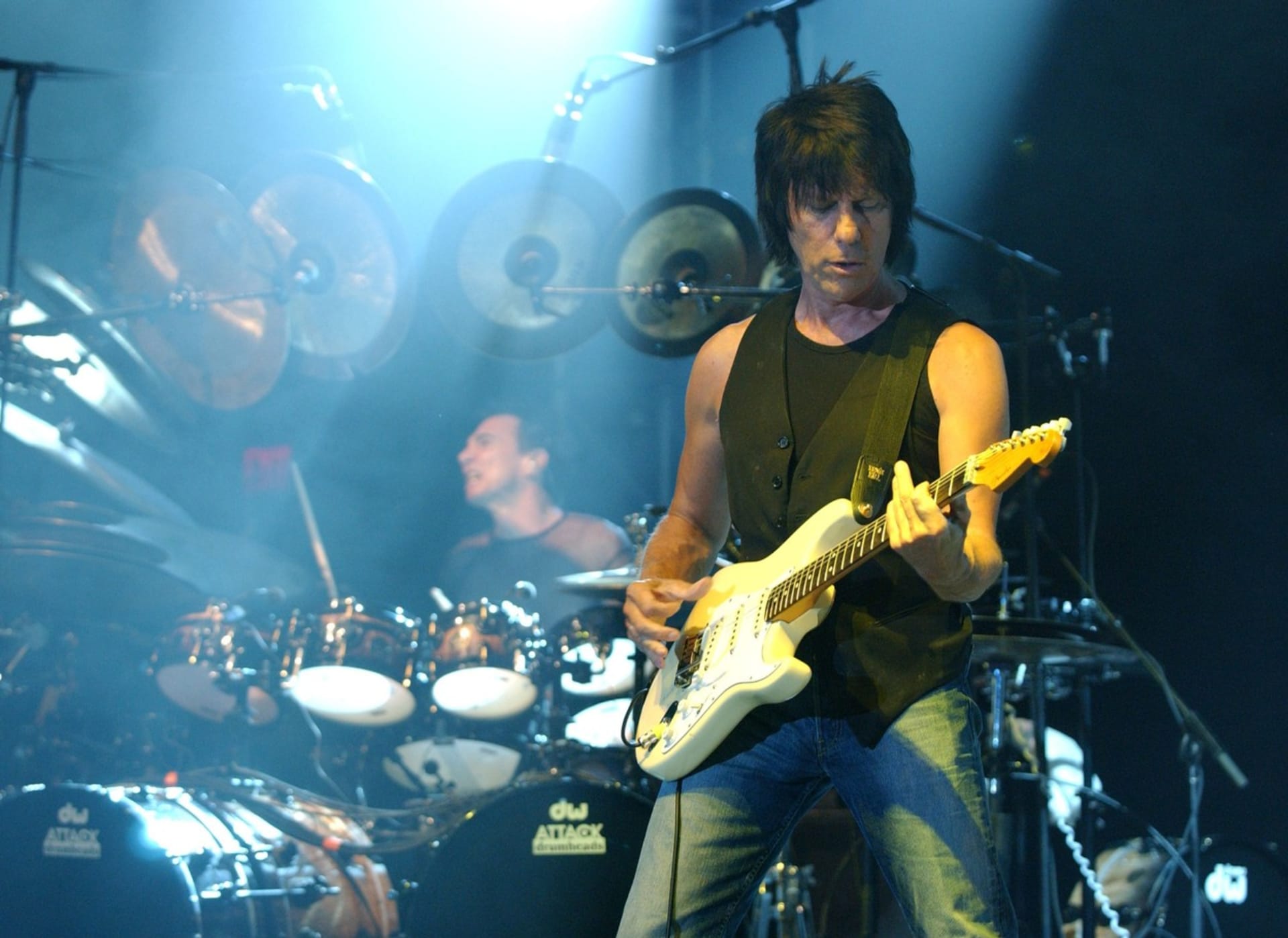 Zemřel legendární kytarista Jeff Beck
