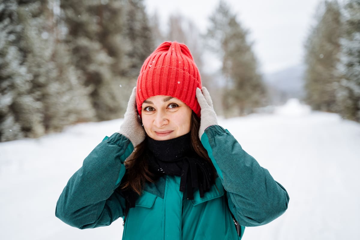 O tom, jak si pobyt venku v zimě užijeme, rozhoduje i vhodné oblečení a dopňky.