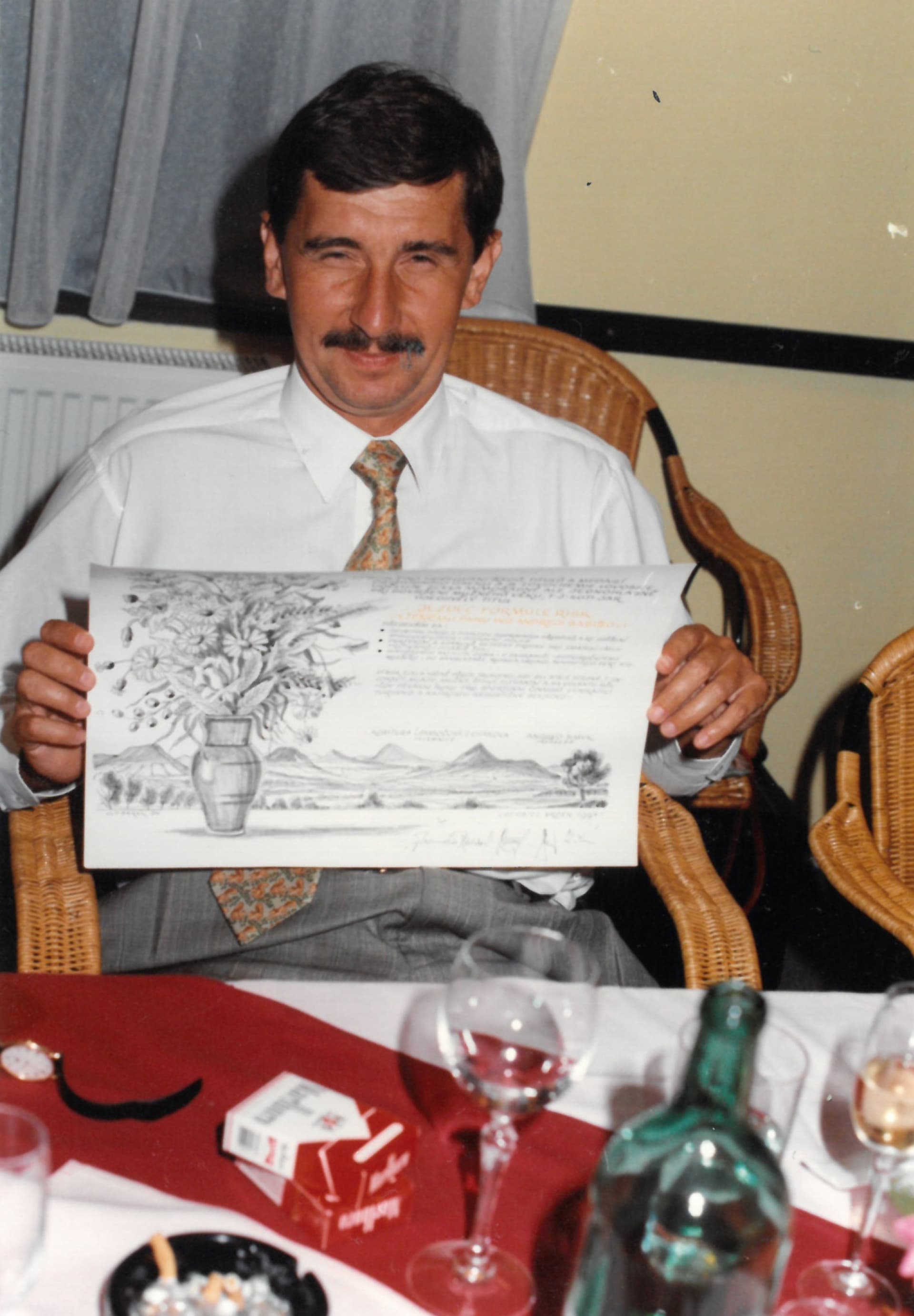 Andrej Babiš na své narozeniny v roce 1994
