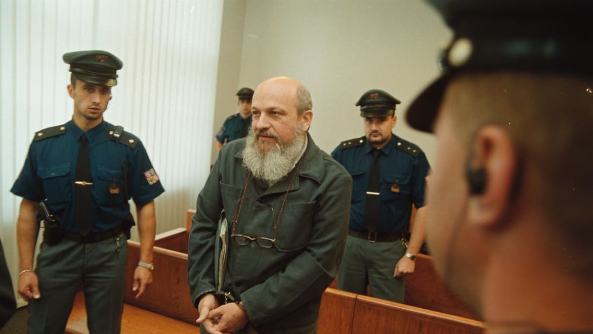 Bestiální vrah Ivan Roubal byl odsouzený na doživotí.  Zemřel ve své cele vroce 2015.