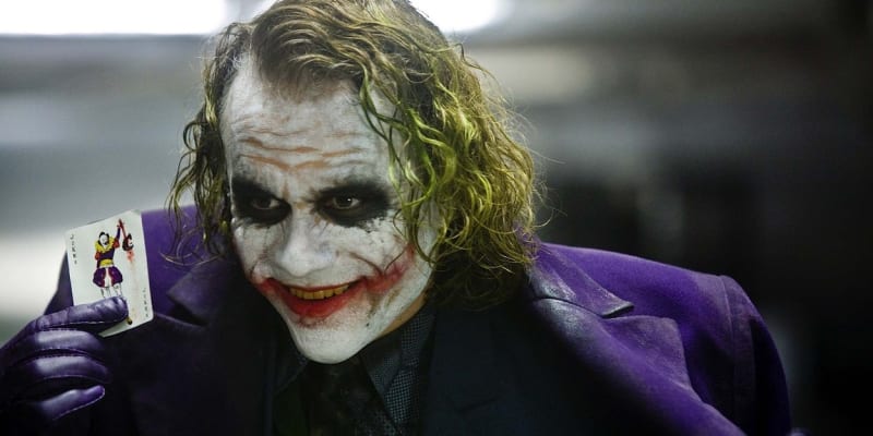 Heath Ledger jako Joker ve filmu Temný rytíř
