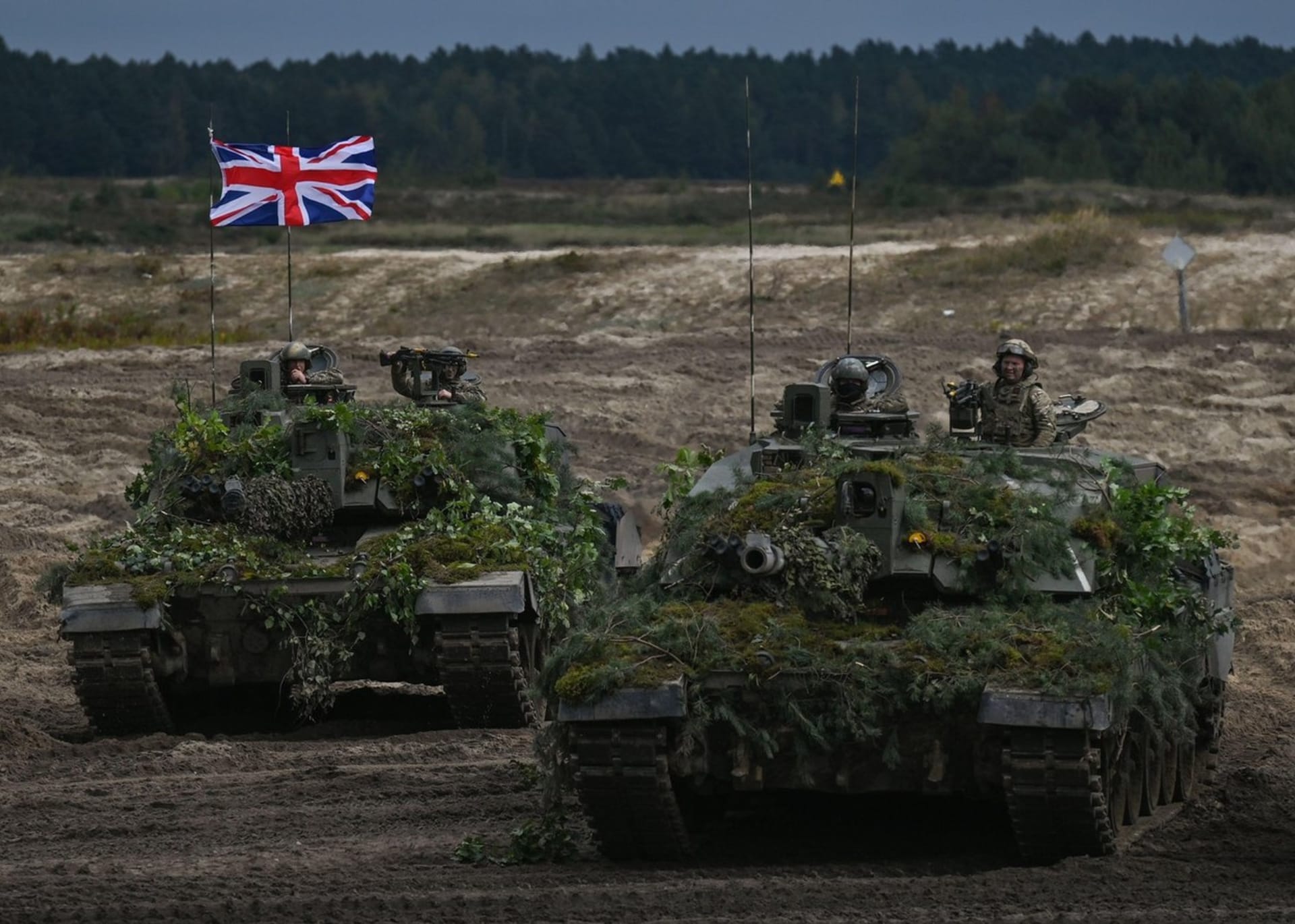 Britské tanky Challenger na cvičení ve východním Polsku (21. 9. 2022)