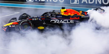 Formule 1 vysadila cigarety a rapidně přibrala. Dramatická proměna vozů za posledních 15 let