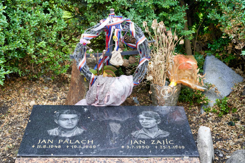 Památník Jana Palacha a Jana Zajíce na Václavském náměstí