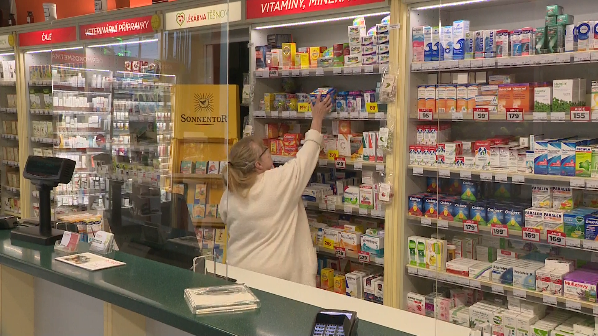 Tisíce balení antibiotik přišly ze sousedního Slovenska 