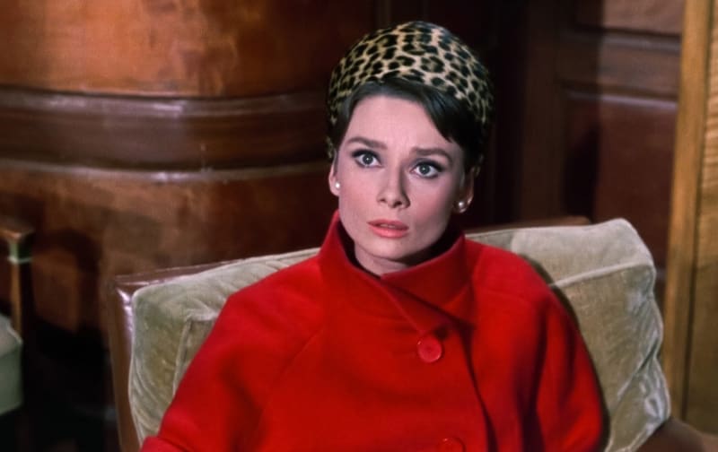 Audrey Hepburn se nejvíce proslavila ve filmu Snídaně u Tiffanyho.