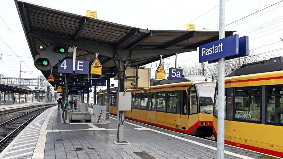 Vlakové nádraží v německém Rastattu