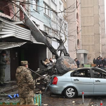 Místo tragédie u Kyjeva, kde dopadl vládní vrtulník (18. 1. 2023).