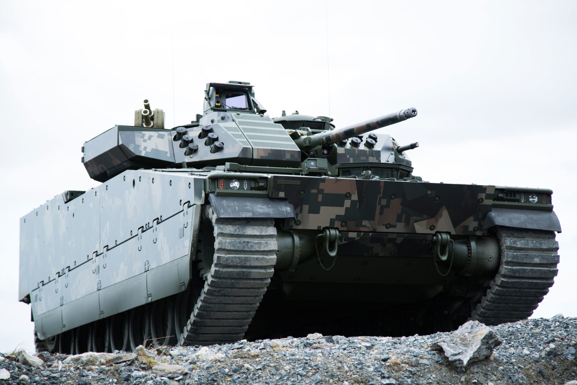 Švédské obrněné bojové vozidlo pěchoty CV90