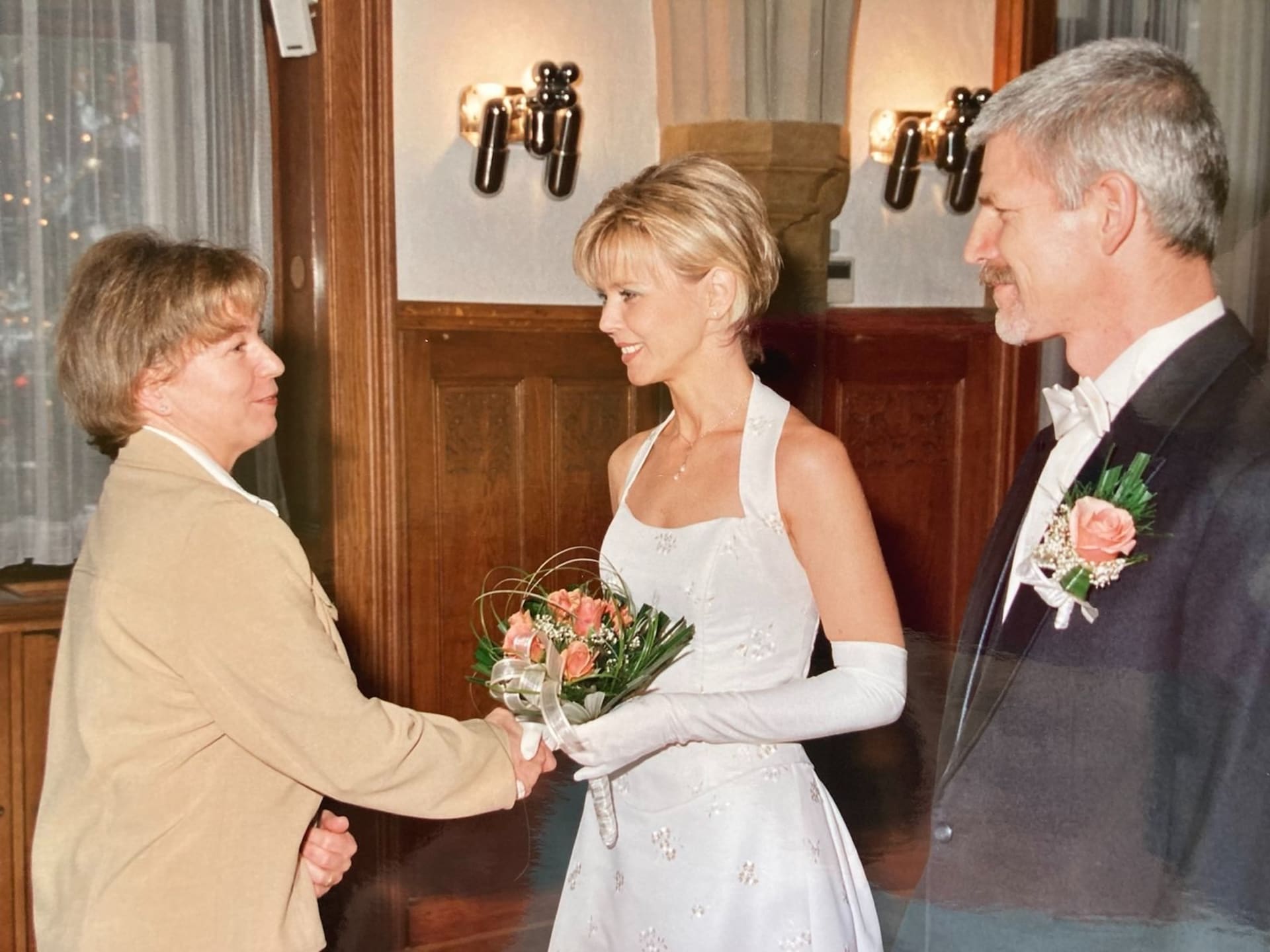 Eva Pavlová na svatbě s Petrem Pavlem v roce 2004
