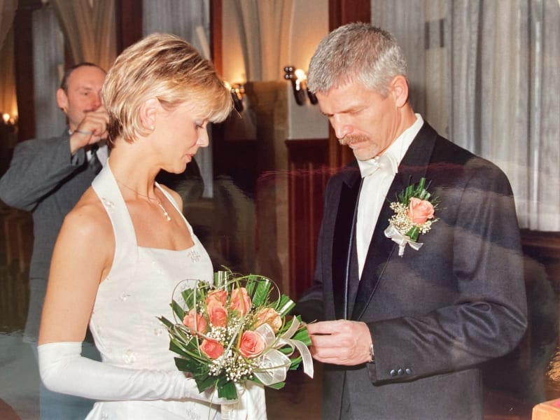Svatba Petra Pavla s Evou Pavlovou proběhla v Olomouci v roce 2004.