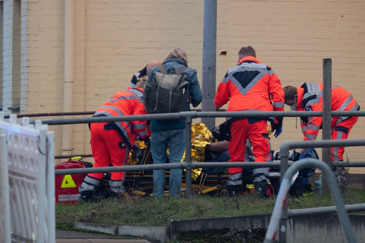 Dva lidé zemřeli a sedm utrpělo zranění při útoku nožem v německém vlaku.
