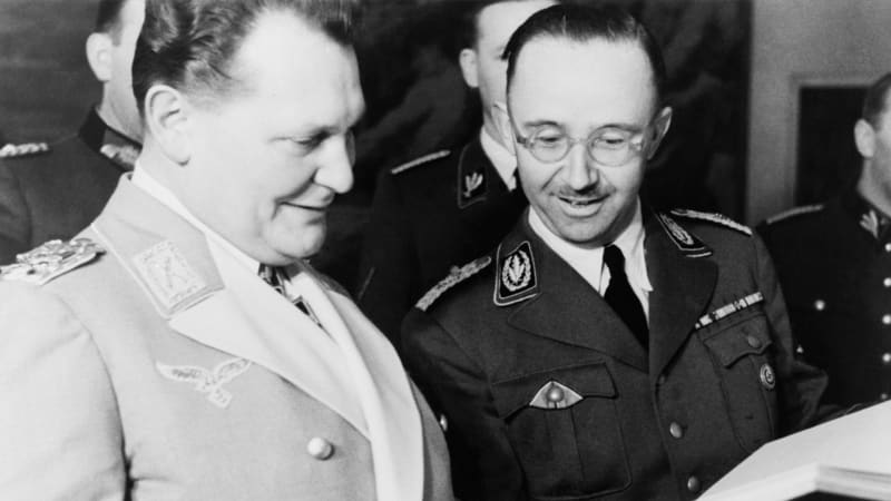 Göring a Himmler při práci