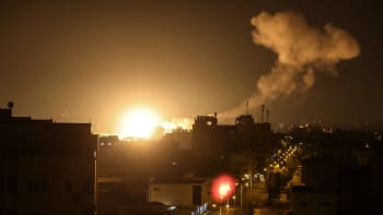 Napětí v Pásmu Gazy roste: Palestinci vypálili rakety, Izrael odpověděl leteckým útokem
