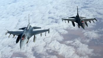 CNN: Stíhačky F-16 pro Ukrajinu? Západ to nezvažuje nadarmo, zlomová pomoc to ale nebude